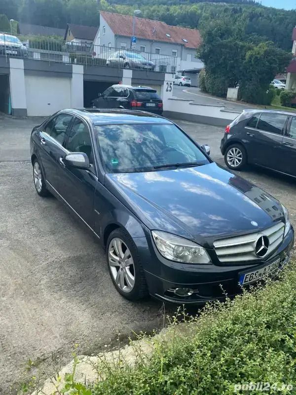 Utilizat 2007 Mercedes C220 Berlinǎ | 4.500 EUR (Preț OK) - Imagine 1/4
