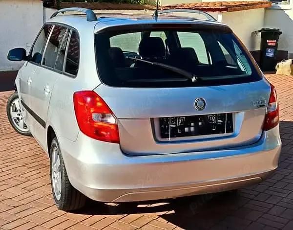 Utilizat 2009 Skoda Fabia Hatchback | 1.800 EUR (Preț OK) - Imagine 1/4