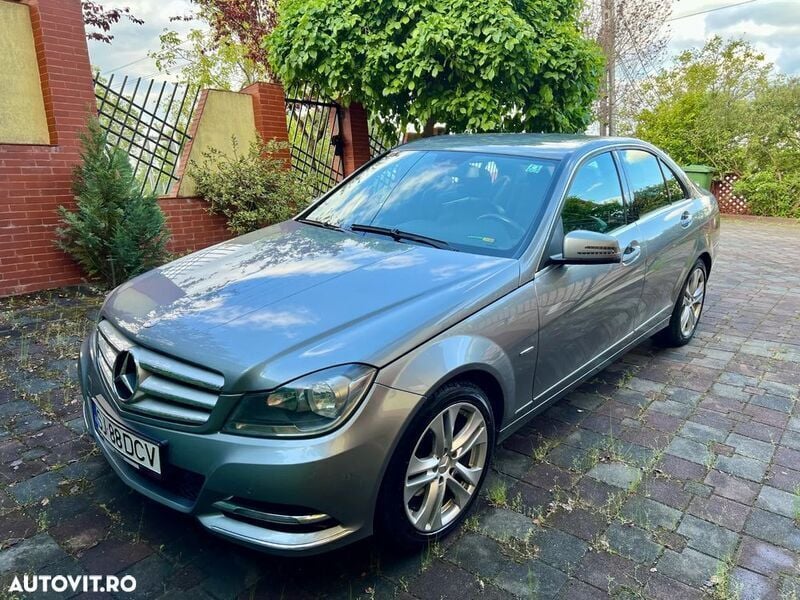 Argint Utilizat 2011 Mercedes C220 Avantgarde Berlinǎ | 7.400 EUR (Puțin scump) - Imagine 1/4