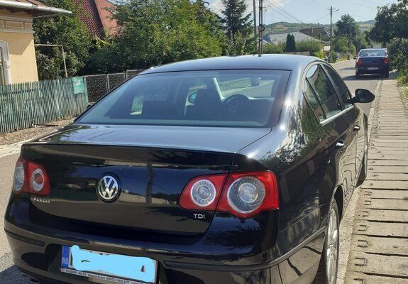 Negru Utilizat 2009 VW Passat Berlinǎ | 5.000 EUR (Puțin scump) - Imagine 1/4