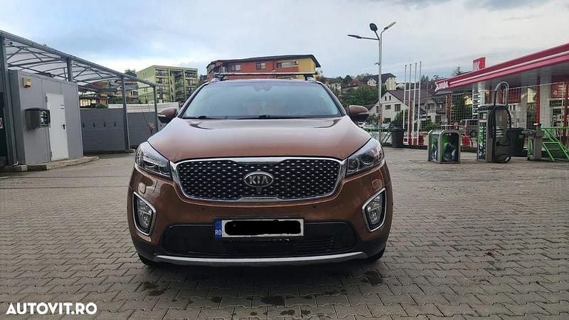 Second-hand Kia Sorento Platinum Edition 200 CP (147 kW) 2016 Culoaremaro SUV
