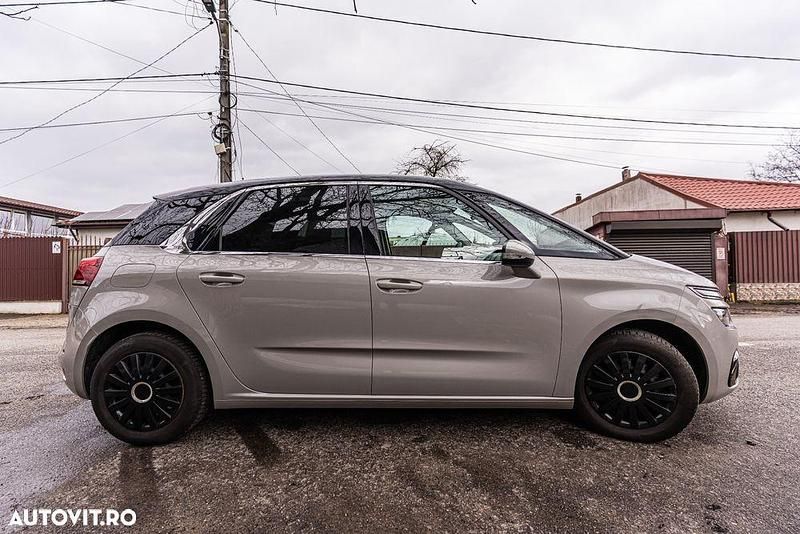 Second-hand Citroën C4 SpaceTourer PureTech 130 CP (95 kW) 2019 Culoareargint Monovolum