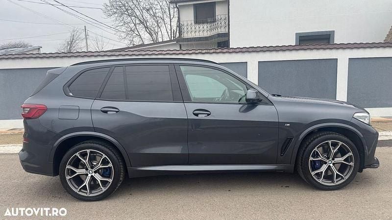 Second-hand BMW X5 Comfort Edition 394 CP (289 kW) 2020 Culoarealte culori SUV
