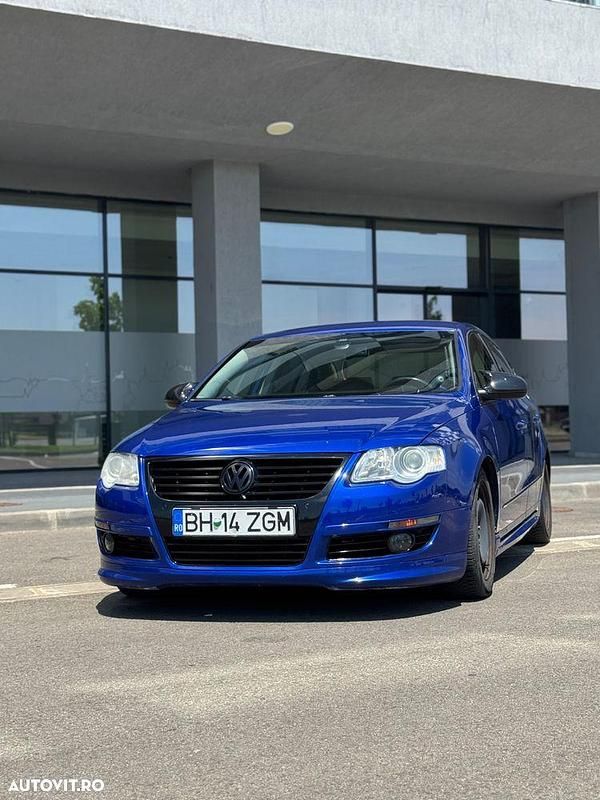 Culoarealbastru Utilizat 2008 VW Passat Comfortline Berlinǎ | 3.700 EUR - Imagine 1/4