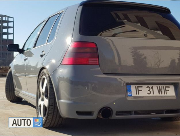 Second-hand VW Golf IV 200 CP (147 kW) 2002 Gri