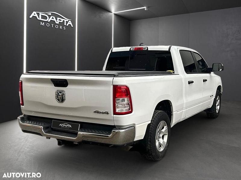 Second-hand Dodge Ram 401 CP (294 kW) 2019 Culoarealb Pickup