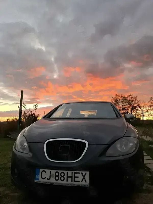 Negru Utilizat 2009 Seat Leon FR Hatchback | 3.300 EUR (Preț bun) - Imagine 1/2