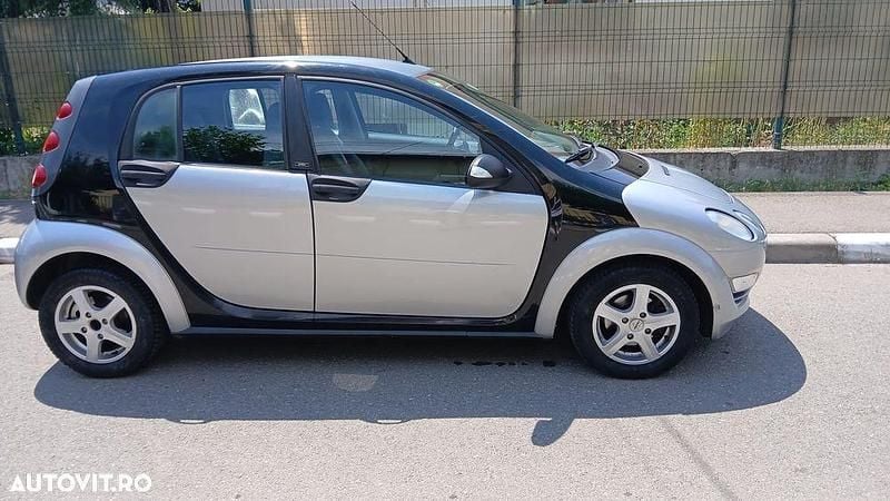 Argint Utilizat 2005 Smart ForFour Pulse Hatchback | 1.990 EUR (Preț OK) - Imagine 1/4