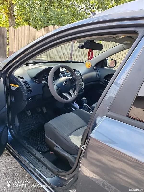 Second-hand Kia Ceed 116 CP (85 kW) 2011 Hatchback