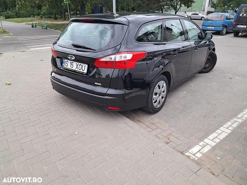 Second-hand Ford Focus Trend 95 CP (69 kW) 2012 Negru Break