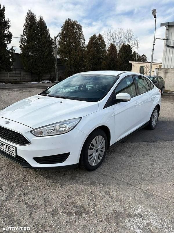 Second-hand Ford Focus 95 CP (69 kW) 2018 Culoarealb Berlinǎ