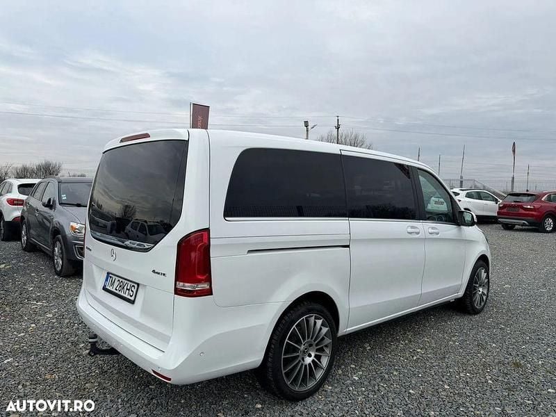 Second-hand Mercedes V220 Avantgarde Edition 163 CP (119 kW) 2018 Culoarealb Monovolum