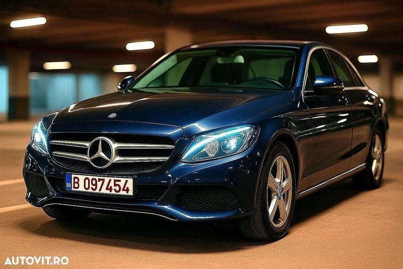 Second-hand Mercedes C220 Avantgarde 170 CP (125 kW) 2016 Culoarealbastru Berlinǎ