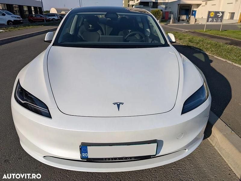 Culoarealb Utilizat 2024 Tesla Model 3 RWD Berlinǎ | 35.350 EUR - Imagine 1/4