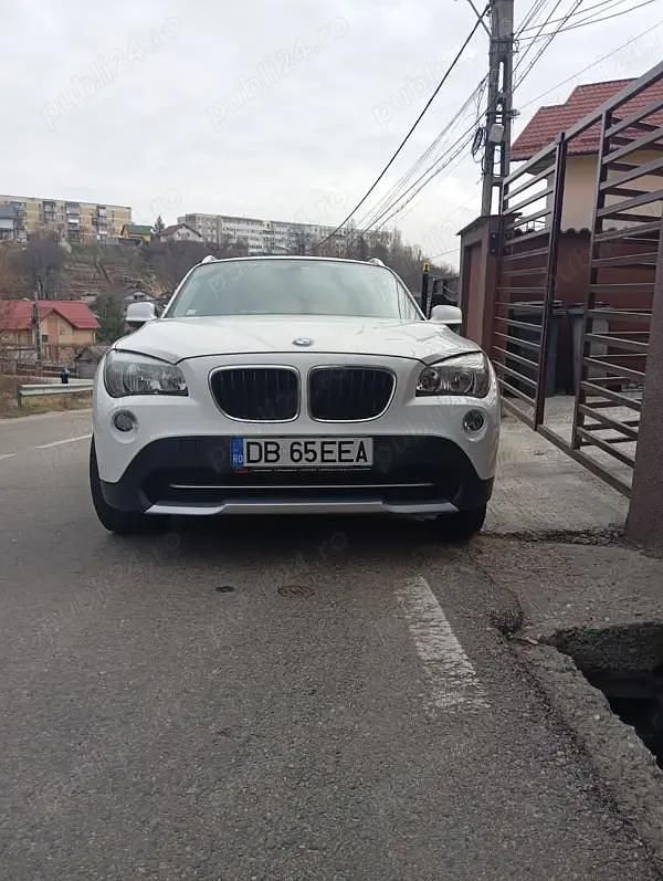 Utilizat 2011 BMW X1 SUV | 7.800 EUR (Preț OK) - Imagine 1/4