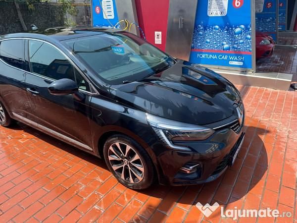 Negru Utilizat 2022 Renault Clio V Berlinǎ | 12.000 EUR (Preț bun) - Imagine 1/4