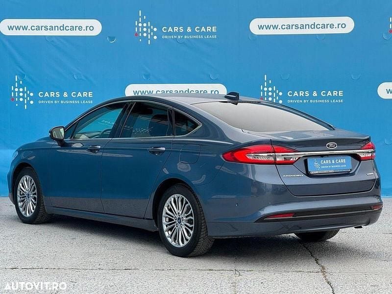 Second-hand Ford Mondeo Titanium 187 CP (137 kW) 2021 Culoarealbastru Berlinǎ