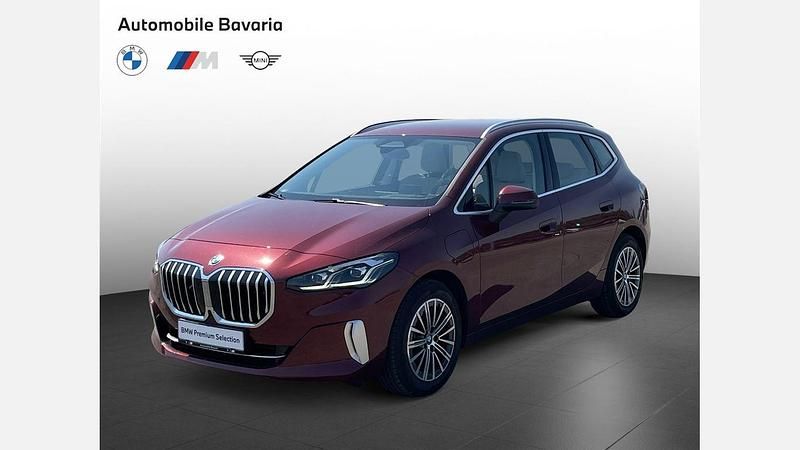 Rosu piemont metalizat Utilizat 2024 BMW 225 Active Tourer Comfort Edition Monovolum | 36.397 EUR - Imagine 1/4