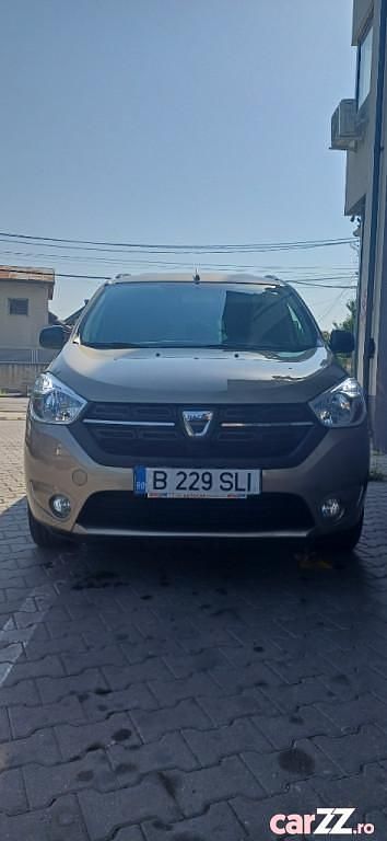 Maro Utilizat 2020 Dacia Lodgy Monovolum | 11.300 EUR (Puțin scump) - Imagine 1/4