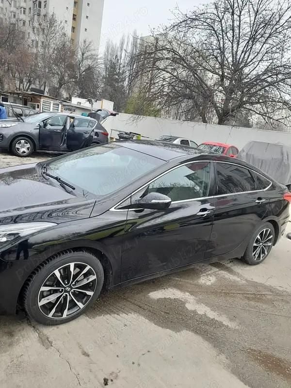 Second-hand Hyundai i40 141 CP (103 kW) 2015 Negru Break