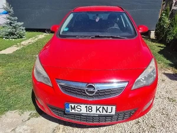 Second-hand Opel Astra 120 CP (88 kW) 2012 Break