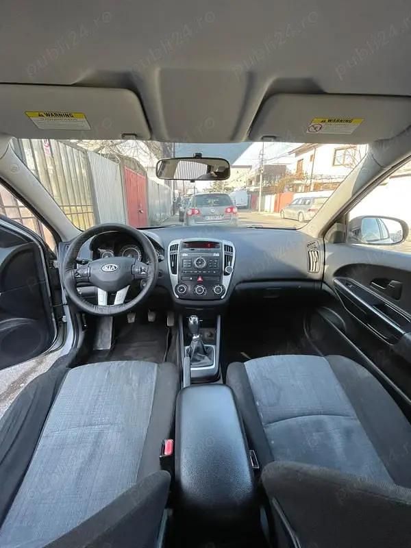 Second-hand Kia Ceed 116 CP (85 kW) 2009 Gri Hatchback