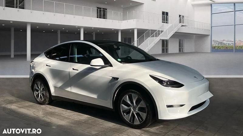 Alb Utilizat 2022 Tesla Model Y Long Range SUV | 38.990 EUR (Preț OK) - Imagine 1/4