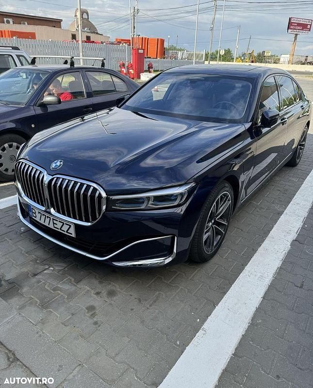 Albastru Utilizat 2021 BMW 745e Berlinǎ | 59.000 EUR (Preț bun) - Imagine 1/4