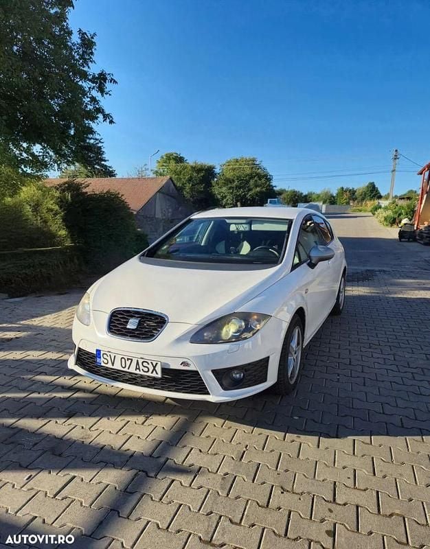 Culoarealb Utilizat 2009 Seat Leon Hatchback | 4.900 EUR (Puțin scump) - Imagine 1/4