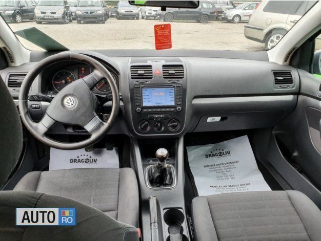 Gri Utilizat 2006 VW Golf VI Berlinǎ | 2.999 EUR (Puțin scump) - Imagine 1/4