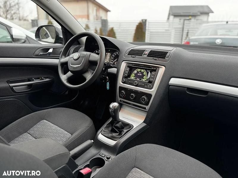 Second-hand Skoda Octavia 160 CP (117 kW) 2010 Culoarenegru Berlinǎ