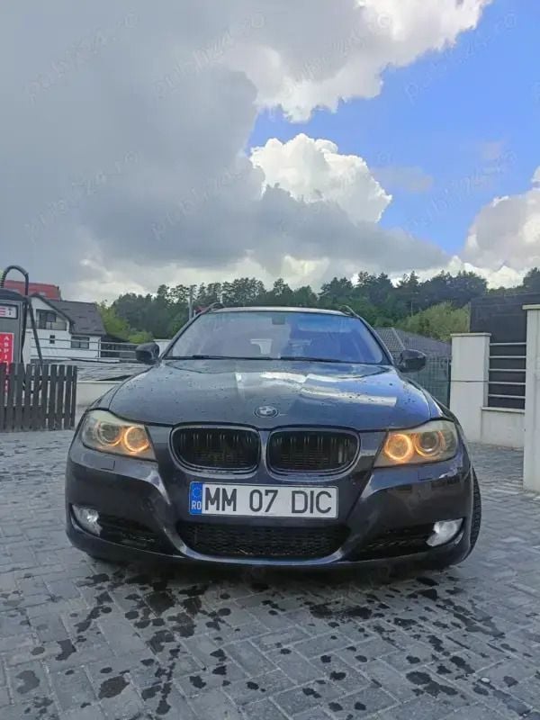 Negru Utilizat 2009 BMW 320 Berlinǎ | 5.800 EUR (Preț OK) - Imagine 1/4