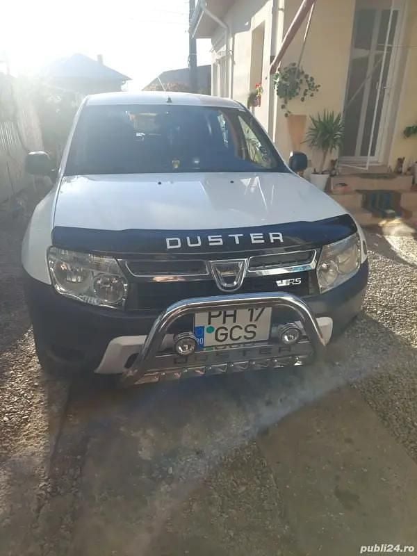 Alb Utilizat 2012 Dacia Duster SUV | 5.500 EUR (Super Preț) - Imagine 1/4