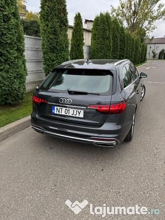 Second-hand Audi A4 150 CP (110 kW) 2021 Gri Break