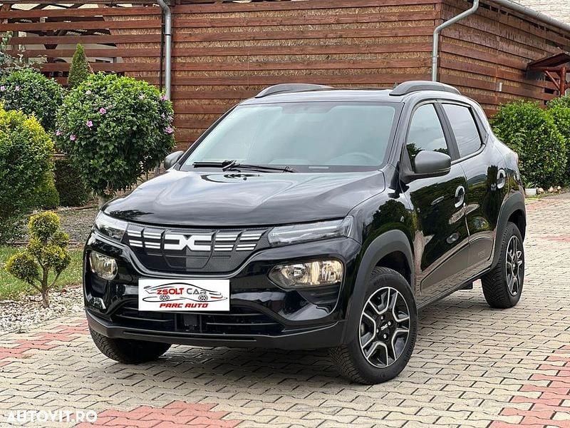 Culoarenegru Utilizat 2023 Dacia Spring Extreme Hatchback | 10.000 EUR (Preț OK) - Imagine 1/4