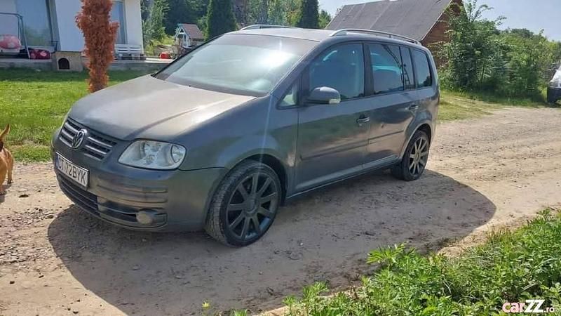Second-hand VW Touran 2006 Monovolum