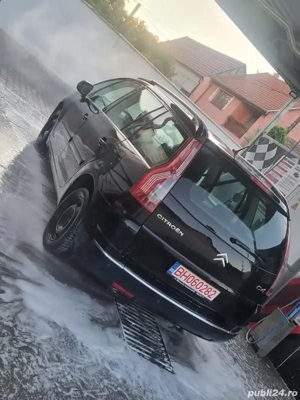 Utilizat 2010 Citroën C4 Break | 1.200 EUR (Super Preț) - Imagine 1/4