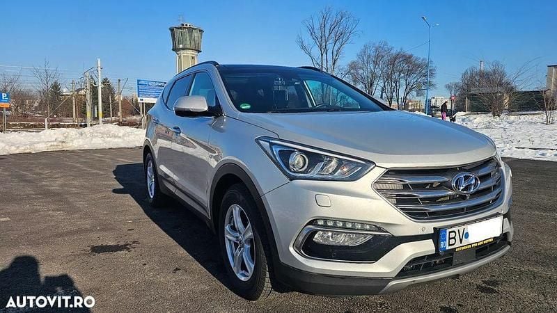 Second-hand Hyundai Santa Fe 200 CP (147 kW) 2016 Culoareargint SUV