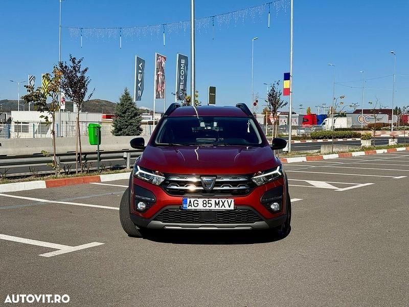 Second-hand Dacia Jogger Extreme 110 CP (80 kW) 2023 Culoarealte culori Monovolum