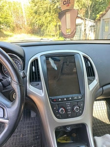 Utilizat 2012 Opel Astra Hatchback | 4.600 EUR (Preț OK) - Imagine 1/4