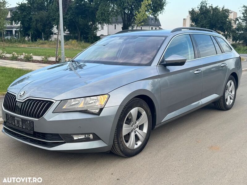 Second-hand Skoda Superb Ambition 150 CP (110 kW) 2019 Gri Break