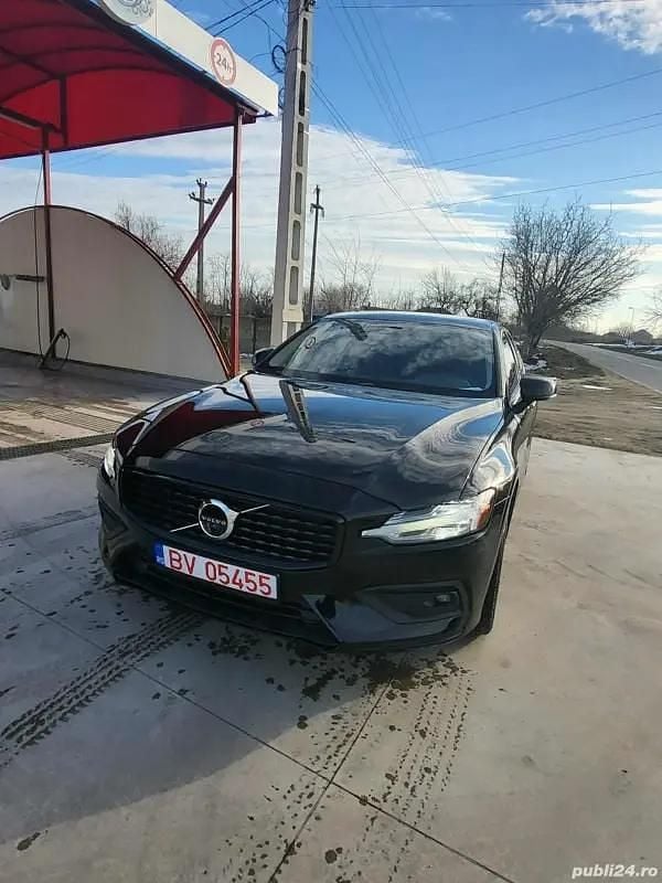 Utilizat 2021 Volvo S60 Momentum Berlinǎ | 22.500 EUR - Imagine 1/4
