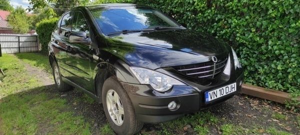 Negru Utilizat 2007 Ssangyong Actyon SUV | 5.000 EUR - Imagine 1/4