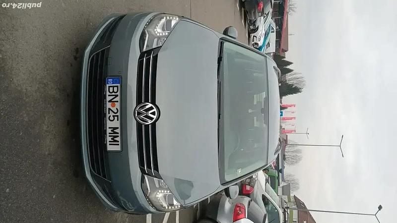 Second-hand 2012 VW Sharan Monovolum | 7.900 EUR (Preț bun) - Imagine 1/4