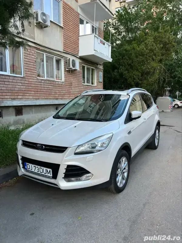 Utilizat 2014 Ford Kuga Titanium SUV | 8.000 EUR (Preț bun) - Imagine 1/4