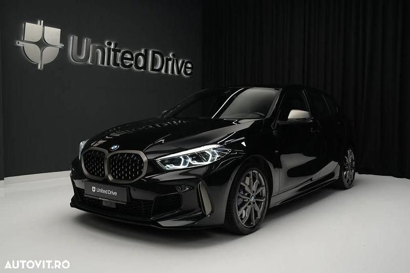 Culoarenegru Utilizat 2022 BMW M135 Hatchback | 31.899 EUR (Preț OK) - Imagine 1/4