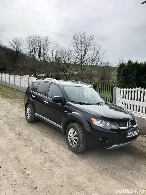 Utilizat 2007 Mitsubishi Outlander SUV | 3.900 EUR (Preț OK) - Imagine 1/4