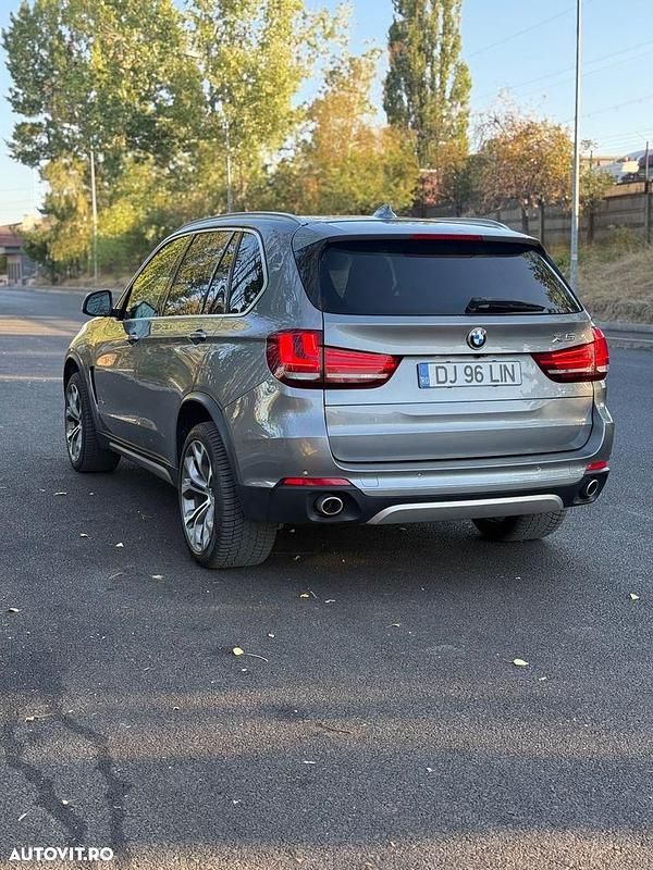 Second-hand BMW X5 Sport Line 258 CP (189 kW) 2017 Culoareargint SUV