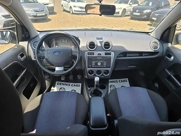 Gri Utilizat 2008 Ford Fusion Monovolum | 2.100 EUR (Preț bun) - Imagine 1/4