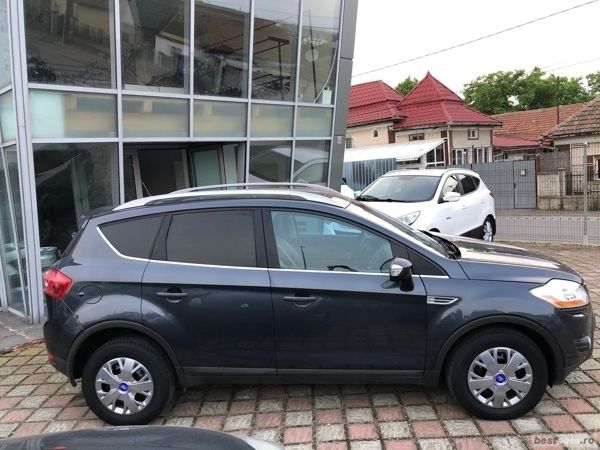 Second-hand Ford Kuga 150 CP (110 kW) 2010 Gri SUV